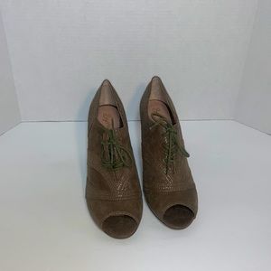 Seychelles Size 10 booties